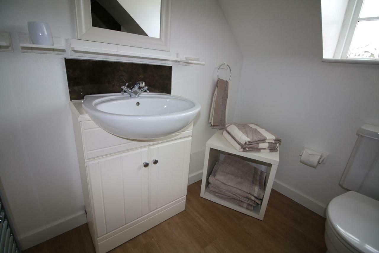 Prince Hill Cottages Worton  Экстерьер фото